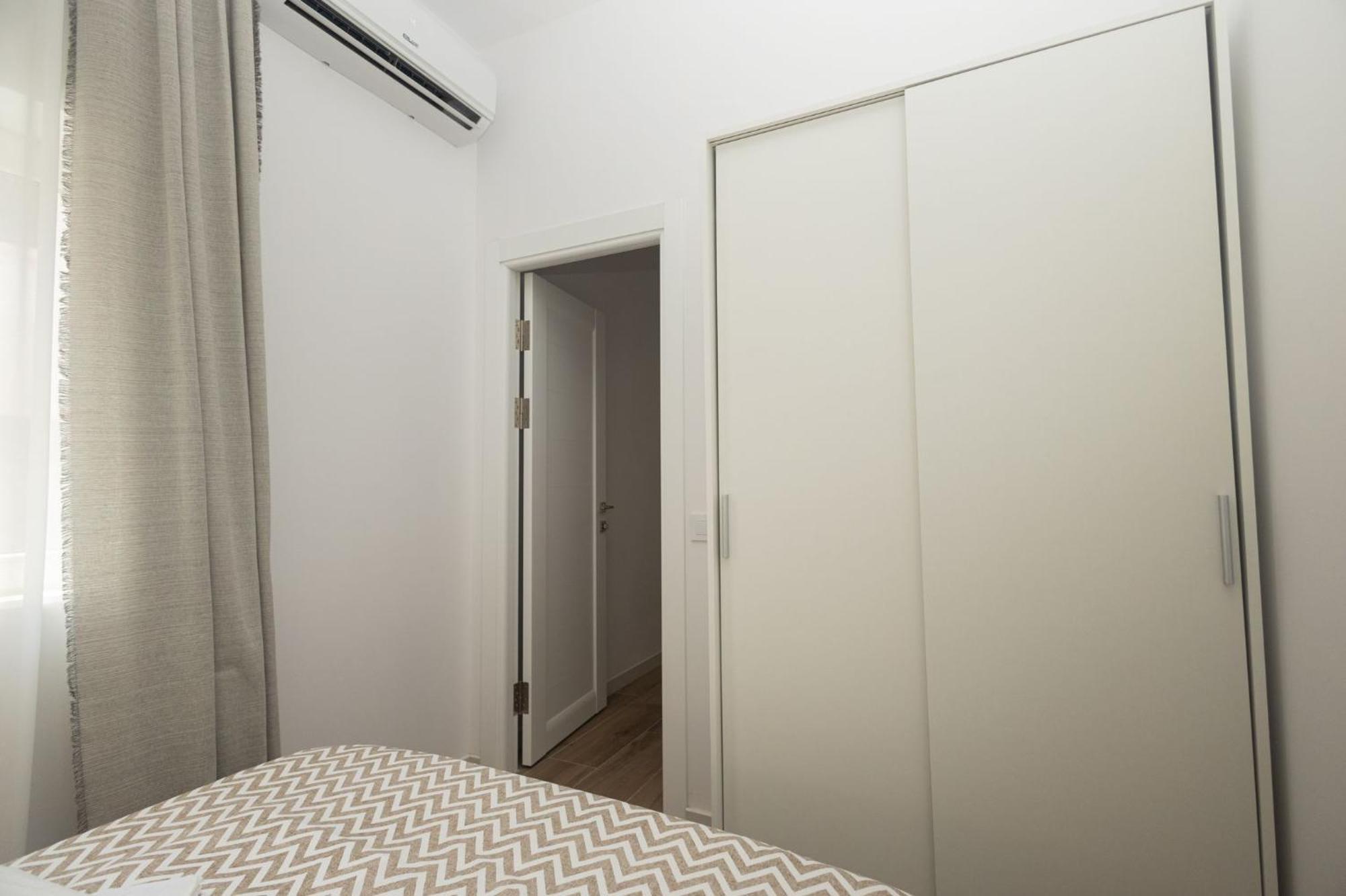 Ra Apartamentos Sevilla Alicante Ngoại thất bức ảnh